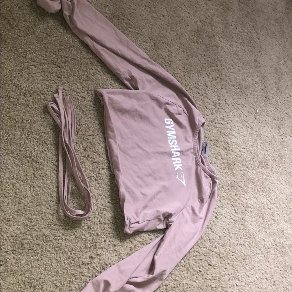 GYMSHARK LONGSLEEVE RIBBON CROP TOP